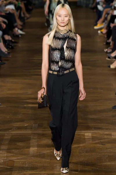 Look 33